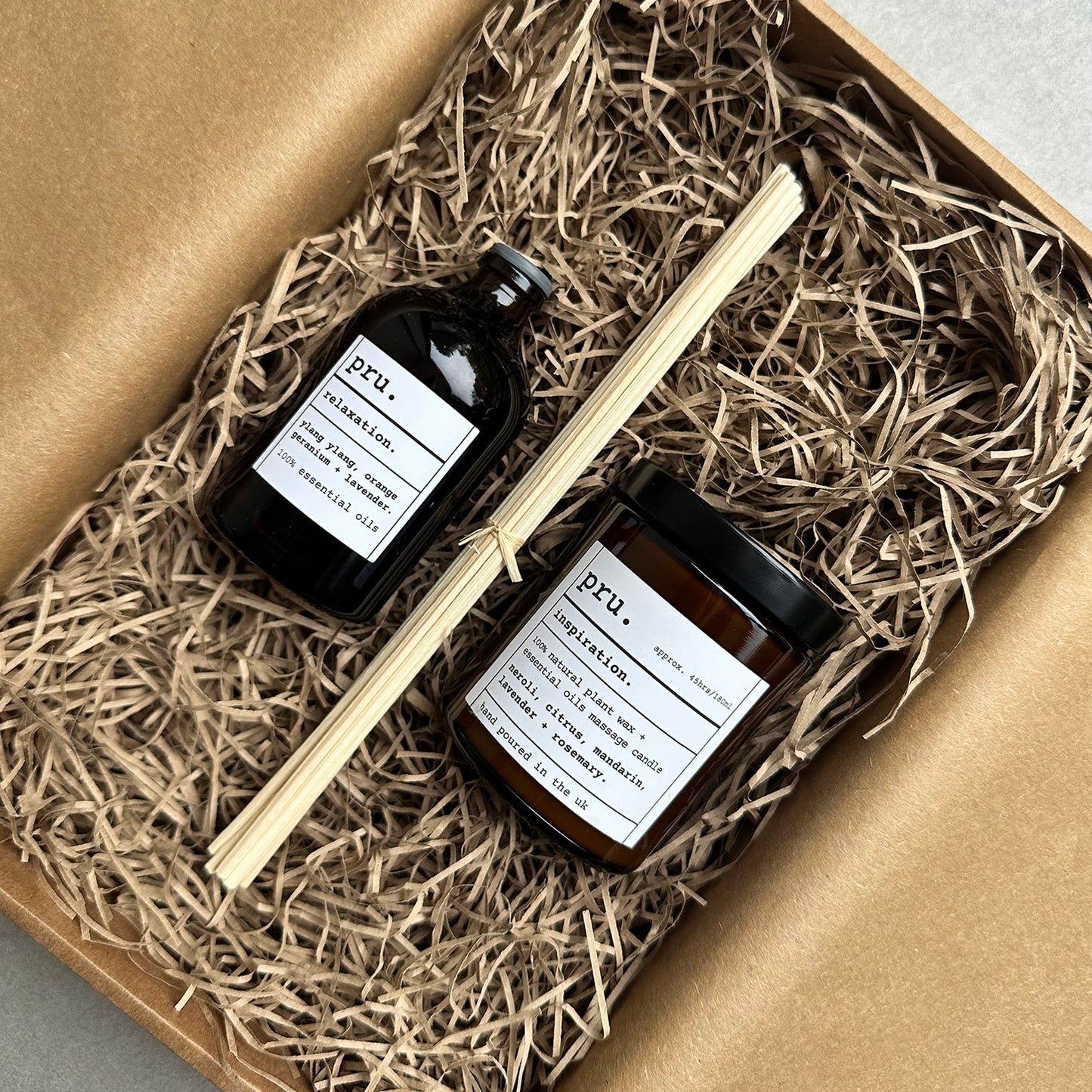 100% Essential Oil Candle + Diffuser Gift Set