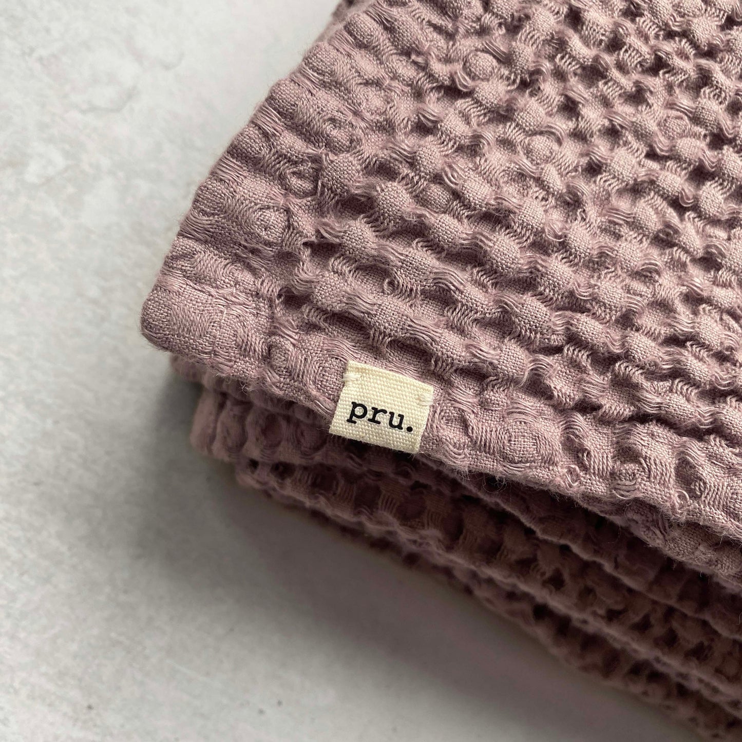 Mya Linen Waffle Blanket Dusty Pink